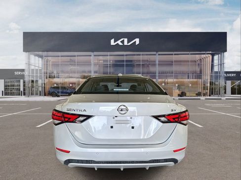 Used 2023 Nissan Sentra SV image 7