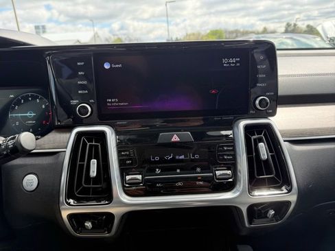Used 2022 Kia Sorento SX Prestige image 13