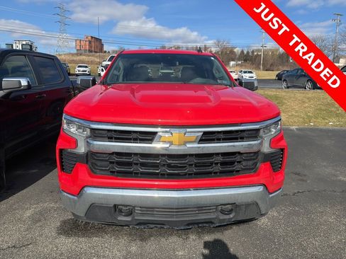 Used 2025 Chevrolet Silverado 1500 LT image 3