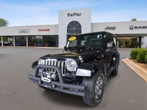 Used 2016 Jeep Wrangler Sahara w/ Connectivity Group AWD/4WD image 1