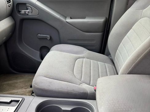 Used 2017 Nissan Frontier S image 29