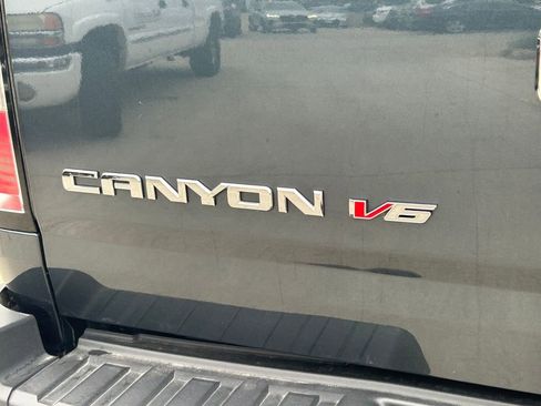 Used 2020 GMC Canyon 2WD Crew Cab w/ Convenience Package image 12