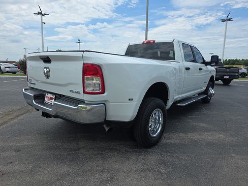 Used 2024 RAM 3500 Big Horn AWD/4WD image 6