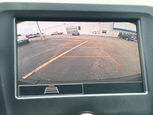 Used 2022 Chevrolet Equinox RS image 19