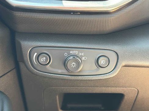 Used 2023 Chevrolet TrailBlazer LT image 23