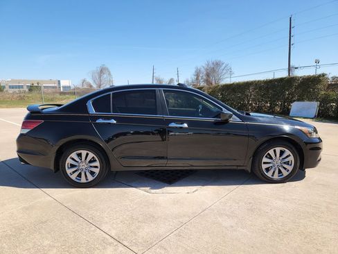 Used 2011 Honda Accord EX-L image 4