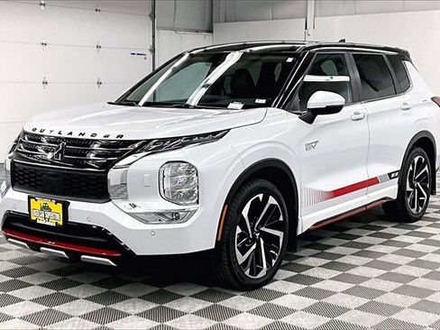 Used 2023 Mitsubishi Outlander Ralliart image 10