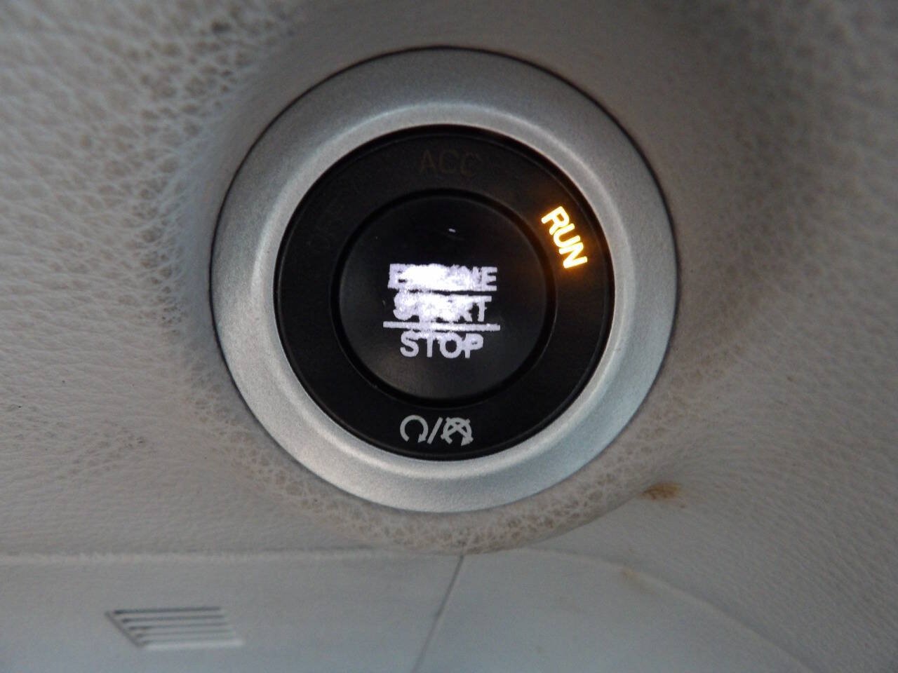 Used 2021 Chrysler Pacifica Touring-L FWD image 25