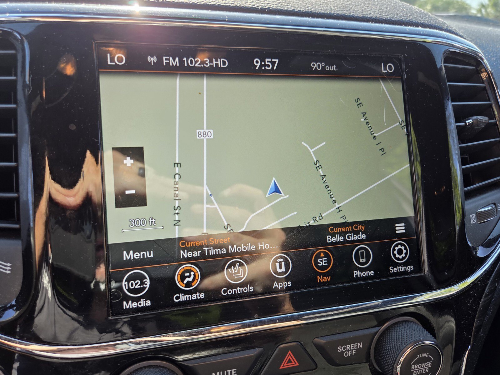 Used 2021 Jeep Grand Cherokee Laredo X RWD image 25
