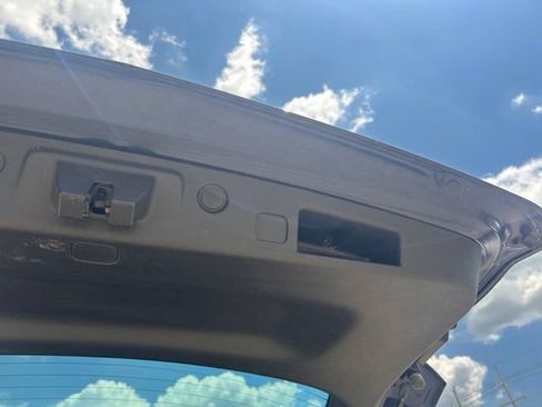 Used 2022 Chevrolet Equinox LS AWD/4WD image 8