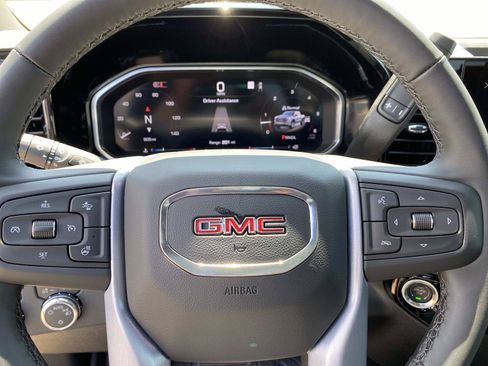 Used 2026 GMC Sierra 1500 SLE AWD/4WD image 14