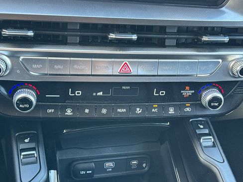 Used 2024 Kia Telluride S w/ S Sunroof Package AWD/4WD image 23