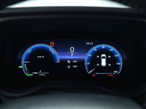 Used 2025 Toyota Sienna Platinum image 27