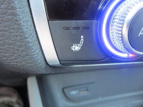 Used 2017 Audi A3 2.0T Premium w/ Convenience Package AWD/4WD image 17