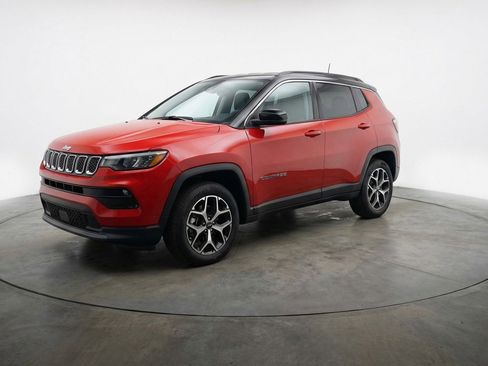 Used 2025 Jeep Compass Limited AWD/4WD image 3