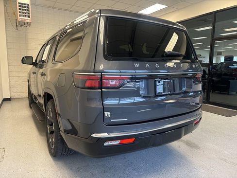 Used 2023 Jeep Wagoneer Series III w/ Preferred Equipment Group AWD/4WD image 46