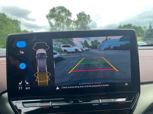 Certified 2023 Volkswagen ID.4 Pro AWD/4WD image 16