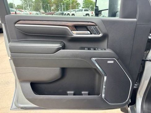 Certified 2024 GMC Sierra 2500 SLT w/ Max Trailering Package AWD/4WD image 18