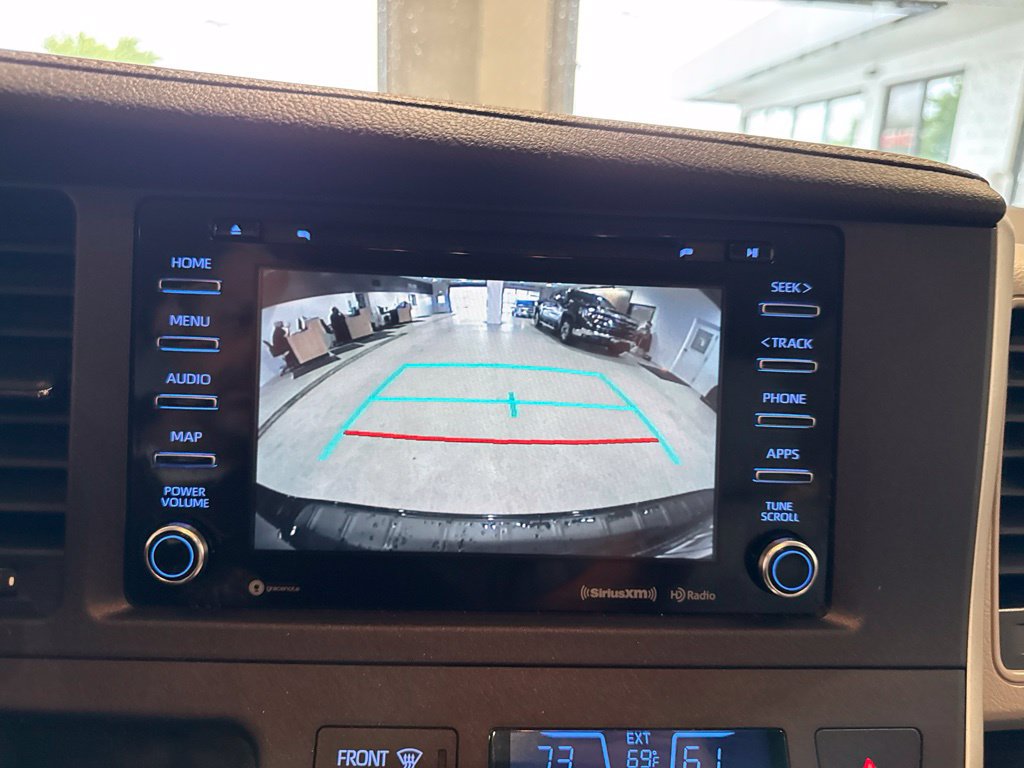 Used 2020 Toyota Sienna XLE w/ XLE Navigation Package AWD/4WD image 38