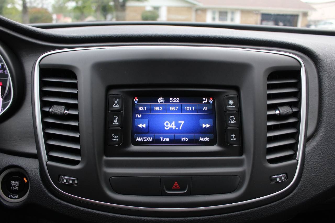 Used 2015 Chrysler 200 Limited w/ Convenience Group FWD image 25