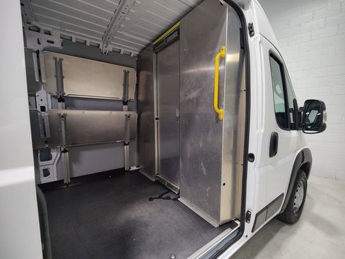 Used 2023 RAM ProMaster 3500 w/ Driver Convenience Group FWD image 9