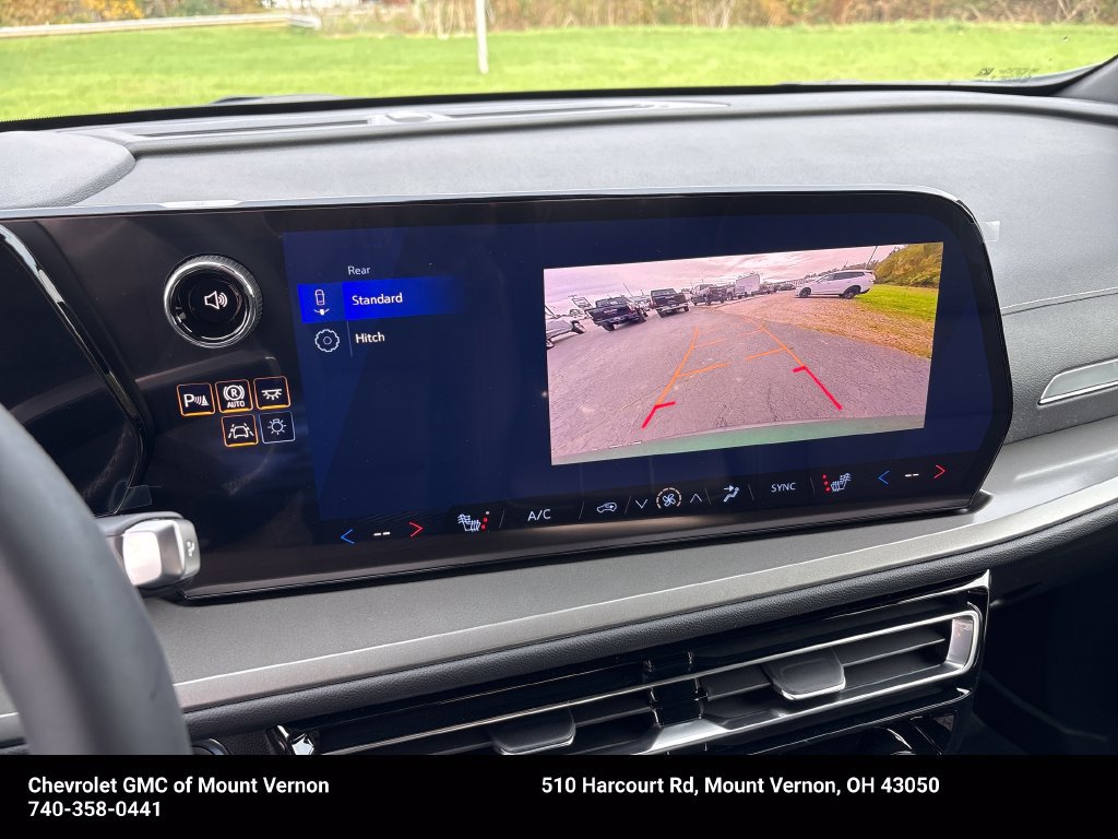 New 2027 Chevrolet Traverse LT w/ LPO, Floor Liner Package AWD/4WD image 24
