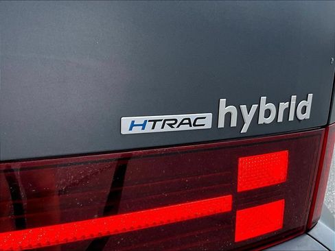 Certified 2025 Hyundai Santa Fe Limited AWD/4WD image 24