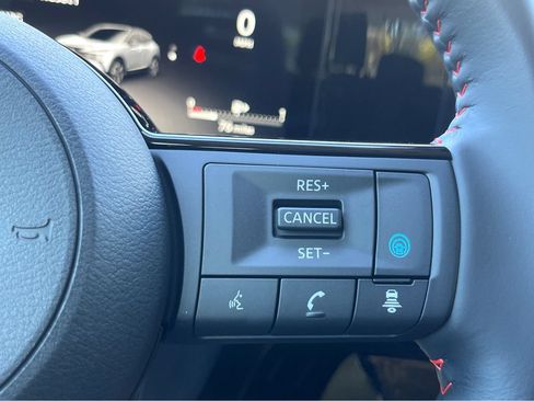 Used 2025 Nissan Kicks SR FWD image 19