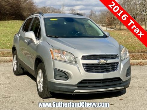 Used 2016 Chevrolet Trax LT w/ LT Convenience Package image 1