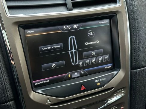 Used 2013 Lincoln MKX Sport Utility 4D image 35