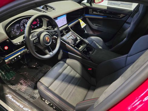 New 2026 Porsche Panamera GTS image 4