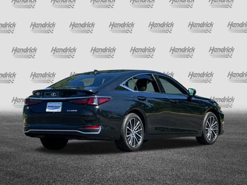 Used 2024 Lexus ES 300h w/ Premium Package image 5