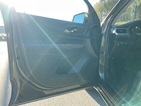 Used 2020 GMC Acadia SLE image 10