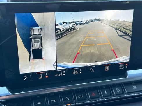 Used 2024 GMC Sierra 1500 SLT w/ SLT Premium Plus Package image 17