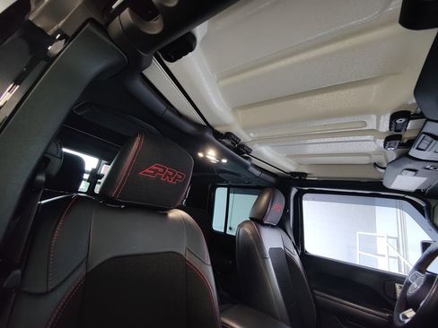 Used 2021 Jeep Gladiator Rubicon image 17