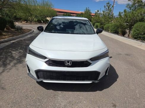 Used 2025 Honda Civic Sport image 2