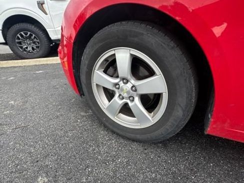 Used 2016 Chevrolet Cruze LT FWD image 11