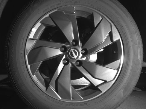 Used 2025 Nissan Rogue SV image 14