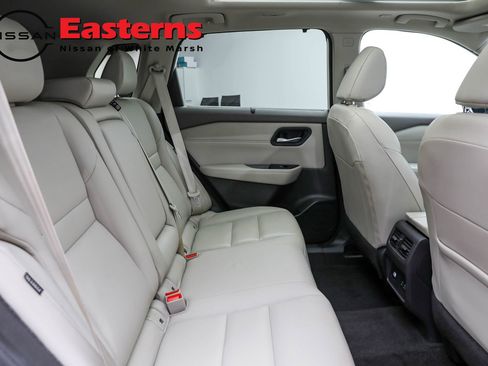 Used 2023 Nissan Rogue SL w/ SL Premium Package image 27