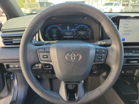Used 2025 Toyota Camry XSE AWD/4WD image 22