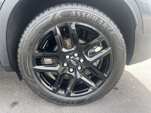 Used 2022 Chevrolet Blazer LT w/ Sound & Technology Package image 2