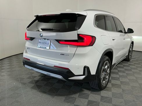 Certified 2025 BMW X1 xDrive28i w/ Convenience Package AWD/4WD image 3