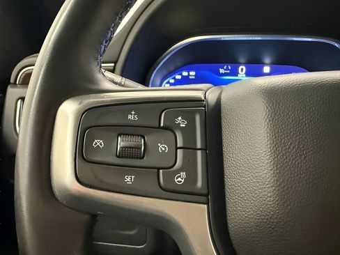 Used 2023 Chevrolet Suburban Premier RWD image 20