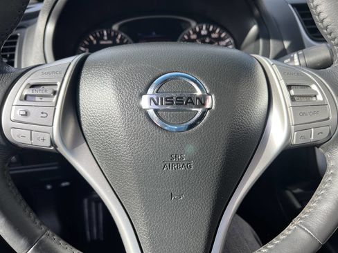 Used 2017 Nissan Altima 2.5 SV FWD image 11
