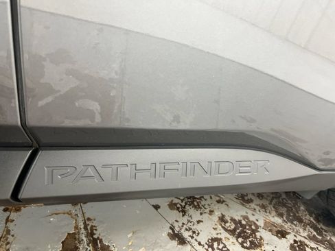 Used 2024 Nissan Pathfinder SL w/ SL Premium Package AWD/4WD image 28