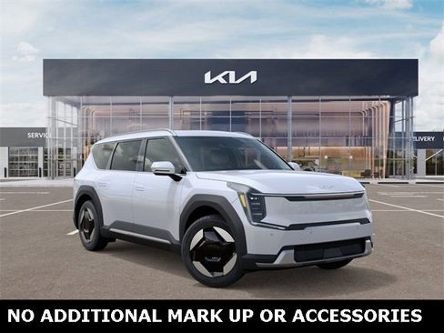 New 2026 Kia EV9 Wind image 8