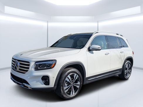 New 2026 Mercedes-Benz GLB 250 4MATIC image 10