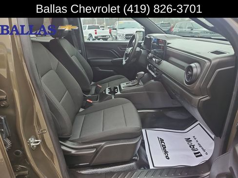 Certified 2023 Chevrolet Colorado W/T image 28