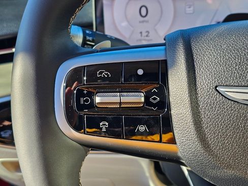 New 2026 Genesis GV70 2.5T Advanced image 36