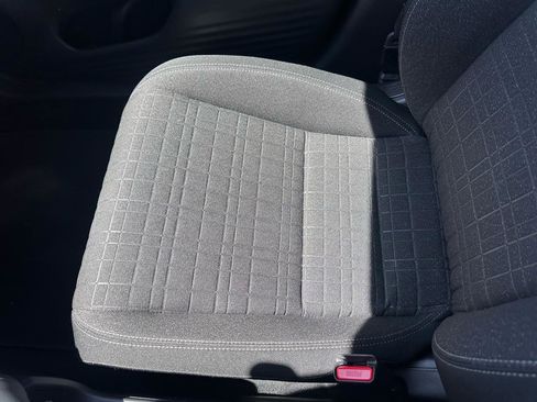 Used 2023 Honda HR-V LX image 25